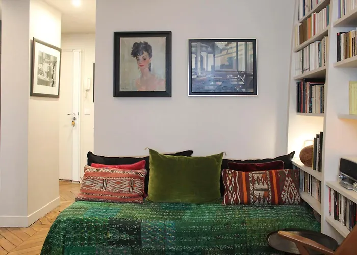 Cozy Nest Near The Marais